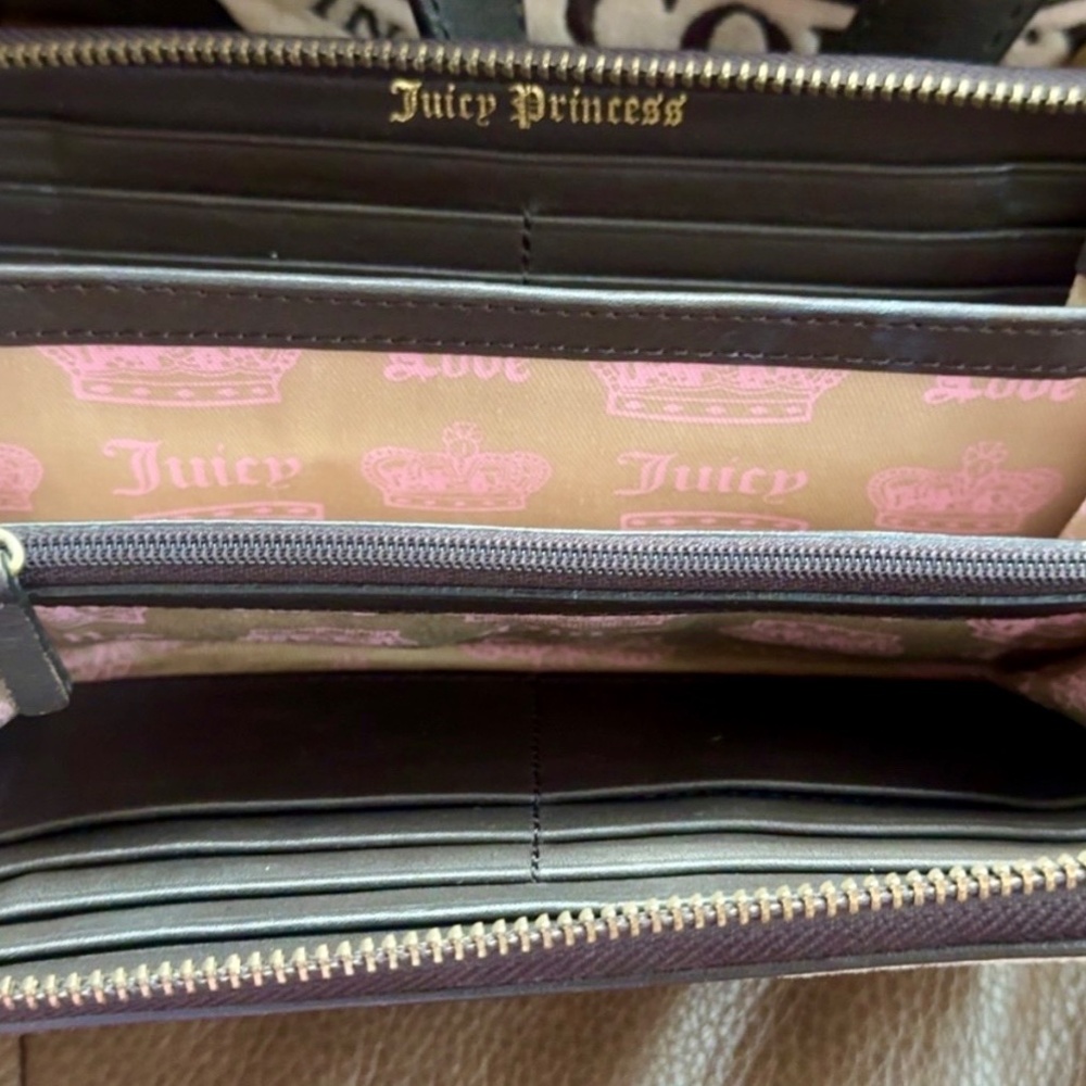 Juicy Couture - Picture 7 of 7